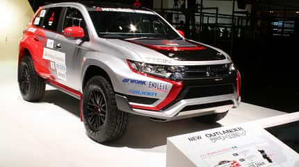 10/2015, Mitsubishi Outlander PHEV Mitsubishi Outlander PHEV