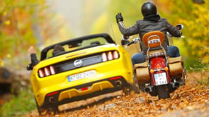 Ford Mustang Convertible 5.0 Ti-VCT V8, Indian Chief Vintage, ams2415, Fahrbericht Ford Mustang Convertible 5.0 Ti-VCT V8, Indian Chief Vintage