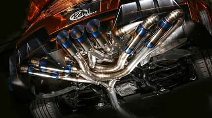 Goldener Nissan GT-R - Tuning - Kuhl Racing Goldener Nissan GT-R - Tuning - Kuhl Racing