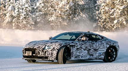 Aston_Martin_DB11_getarnt_Mitfahrt-Winter Aston_Martin_DB11_getarnt_Mitfahrt_Winter