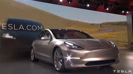 04/2016, Tesla Model 3 Tesla Model 3