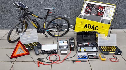 ADAC-Pannenhilfe mit E-Bike, Pedelec, Elektro-Bike, 04/2016 ADAC-Pannenhilfe mit E-Bike, Pedelec, Elektro-Bike, 04/2016