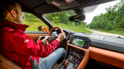 Nissan GT-R (2017) - Sportwagen - Spa-Francorchamps - Fahrbericht Nissan GT-R (2017) - Sportwagen - Spa-Francorchamps - Fahrbericht