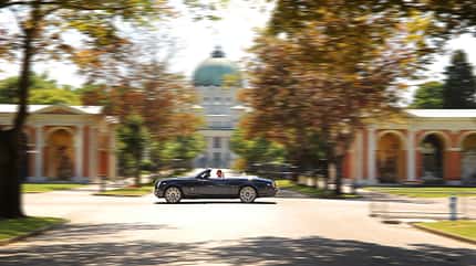 Rolls-Royce Phantom Drophead Cabrio, ams1516, Fahrbericht Rolls-Royce Phantom Drophead Cabrio, Wien, Zentralfriedhof