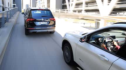 BMW X1 xDrive 20d, VW Tiguan 2.0 TDI 4Motion, ams1716, Vergleich BMW X1 xDrive 20d, VW Tiguan 2.0 TDI 4Motion, Heckansicht