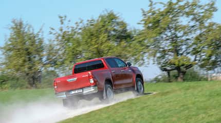 Toyota Hilux Pick-up 2.4D Double Cab 4x4, ams2216, Test Toyota Hilux Pick-up 2.4D Double Cab 4x4, Heckansicht
