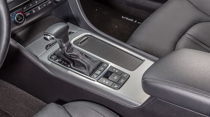 Kia Optima 2.0 GDI Plug-in, ams2516, Test Kia Optima 2.0 GDI Plug-in, Schalthebel