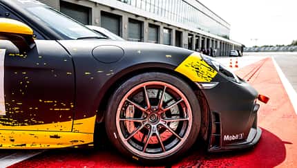 Porsche 718 Cayman GT4 Clubsport, Exterieur