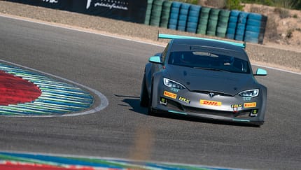 Tesla Model S - Electric Production Car Series