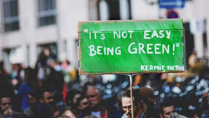 Klimawandel Protest Schild Grün Demonstranten