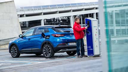 Opel Grandland X Hybrid 4 Business Innovation, Einzeltest, ams0720 Opel Grandland X Hybrid 4 Business Innovation, Exterieur