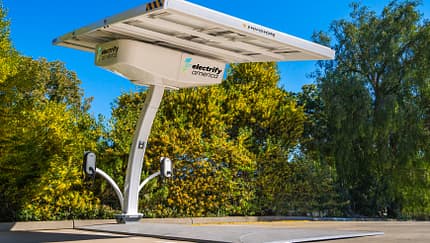 3/2020, Electrify Amercia Solartankstelle