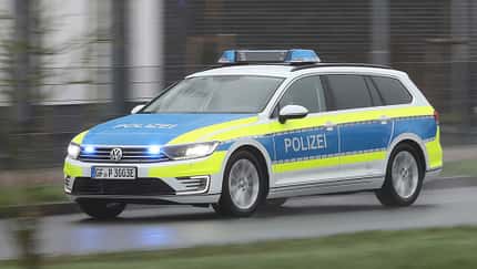 VW Passat GTE Polizei