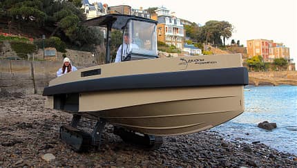 Iguana Yachts