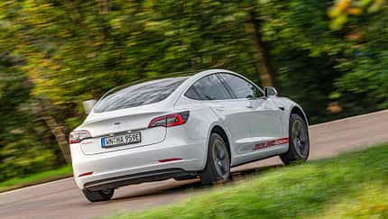 Hyundai Ioniq Elektro, Kia e-Niro, Tesla Model 3, VW ID.3