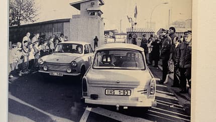 DDR Flucht Fahrzeuge Checkpoint Charlie