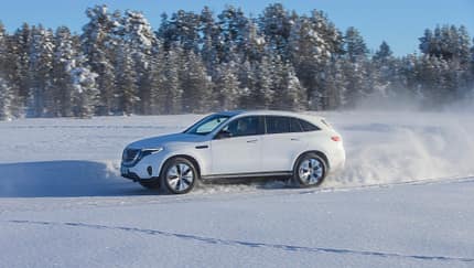 Mercedes EQC Schnee Eis Winter Drift Elektroauto Mercedes EQC Schnee Eis Winter Drift Elektroauto
