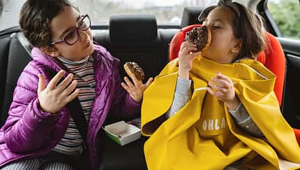 Essen im Auto
