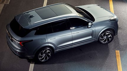 Lynk & Co 09