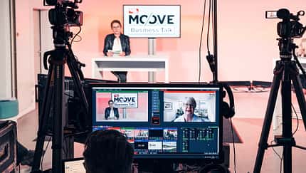 Moove auto motor und sport Business Talk HUK Dekra Daimler