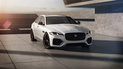 Jaguar XE R-Dynamic Black