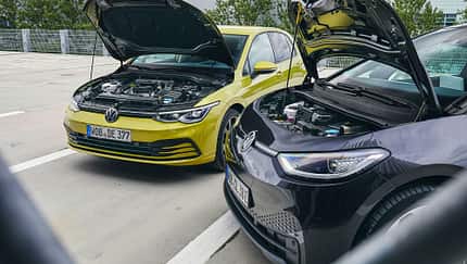 VW Golf gegen VW ID.3 