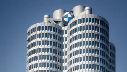BMW Vierzylinder Hochhaus München Zentrale