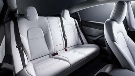 Tesla Model 3 offizielle Werksbilder Stand 10-22