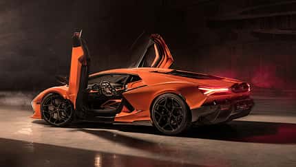 Lamborghini Revuelto