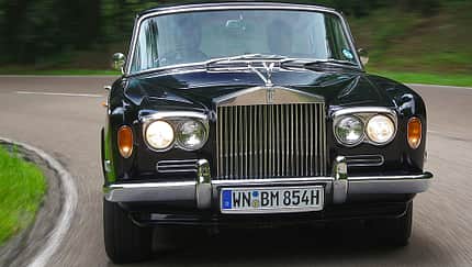 Harte Entscheidung: VW Golf oder edler Rolls-Royce