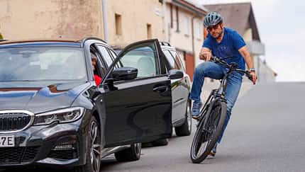 Fahrradbremsen I Test ABS am E-Bike I Sicherheitskampagne, Dooring Fahrradbremsen I Test ABS am E-Bike I Sicherheitskampagne, Dooring