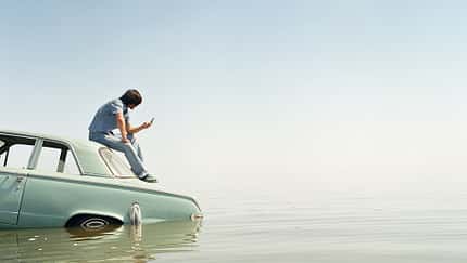 Auto im Wasser