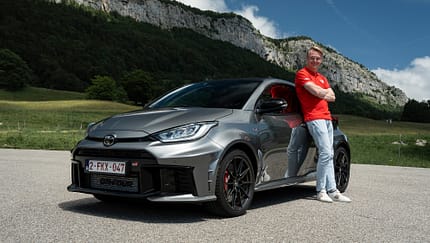 So fühlen sich 280 PS in einem Kleinwagen an
