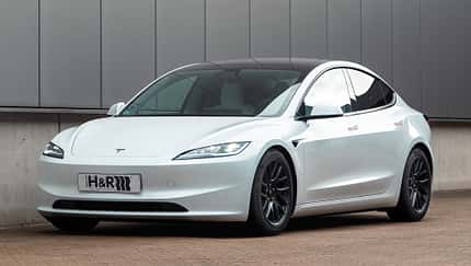 Tesla Model 3 Highland mit H&R Tieferlegungsfedern
