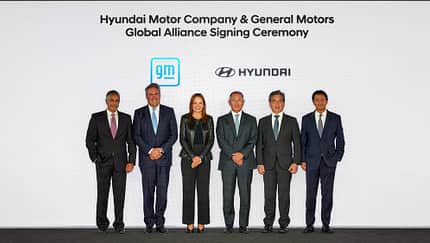 Hyundai und GM beschließen Zusammenarbeit Euisun Chung und Mary Barra