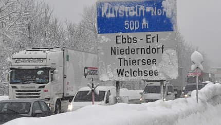 Tirol Autobahn Schnee