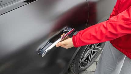 BMW i5, Mercedes EQE und VW ID.7,Vergleichstest, ams0525 Mercedes EQE, Türgriff