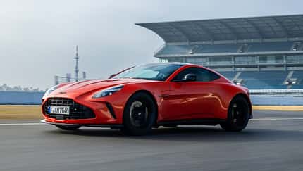 Aston Martin Vantage V8