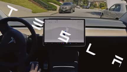 Tesla Full Self Driving Autopilot USA autonom Schriftzug