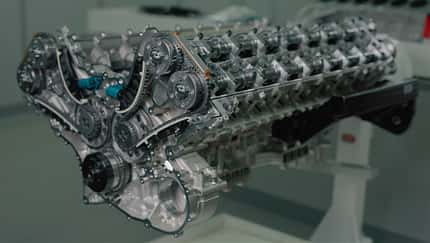 Bugatti-V16-Saugmotor