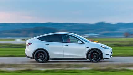 Assistenzsysteme Mercedes, Nio, Volvo, Tesla