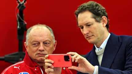 Frédéric Vasseur - John Elkann - Ferrari - Formel 1 2025 Frédéric Vasseur - John Elkann - Ferrari - Formel 1 2025
