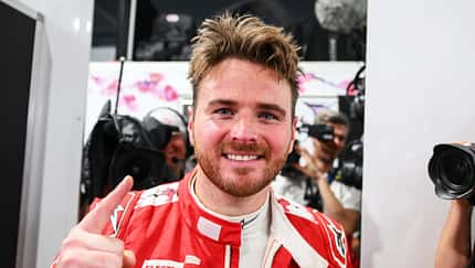 Formel E 2024/2025 - Berlin Rennen 2 - Oliver Rowland - Nissan