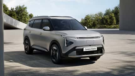 07/2025 Kia Carens Clavis EV Elektro SUV Indien