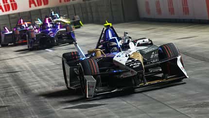 Formel E 2024/2025 - London Rennen 1 - Nick Cassidy - Jaguar
