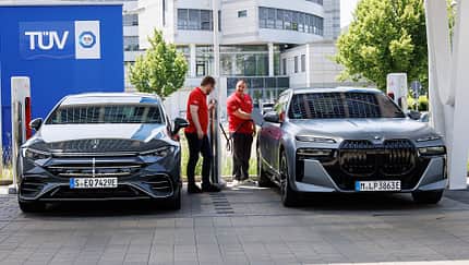 BMW i7, Mercedes EQS