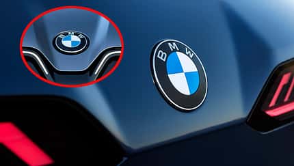 BMW iX3 Neue Klasse Elektro SUV Logo Emblem Zeichen eingeklinkt BMW iX