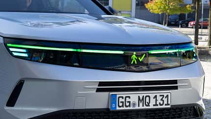 09/2025, Opel KI-Lichtfunktion autonomes Fahren Opel KI-Lichtfunktion autonomes Fahren