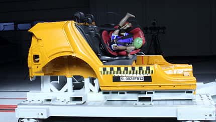 10(2025, ADAC Kindersitz-Crashtest 2025 ADAC Kindersitz-Crashtest 2025