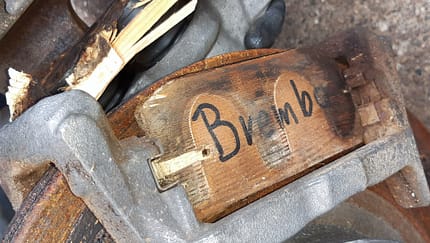 Bremsbeläge aus Holz